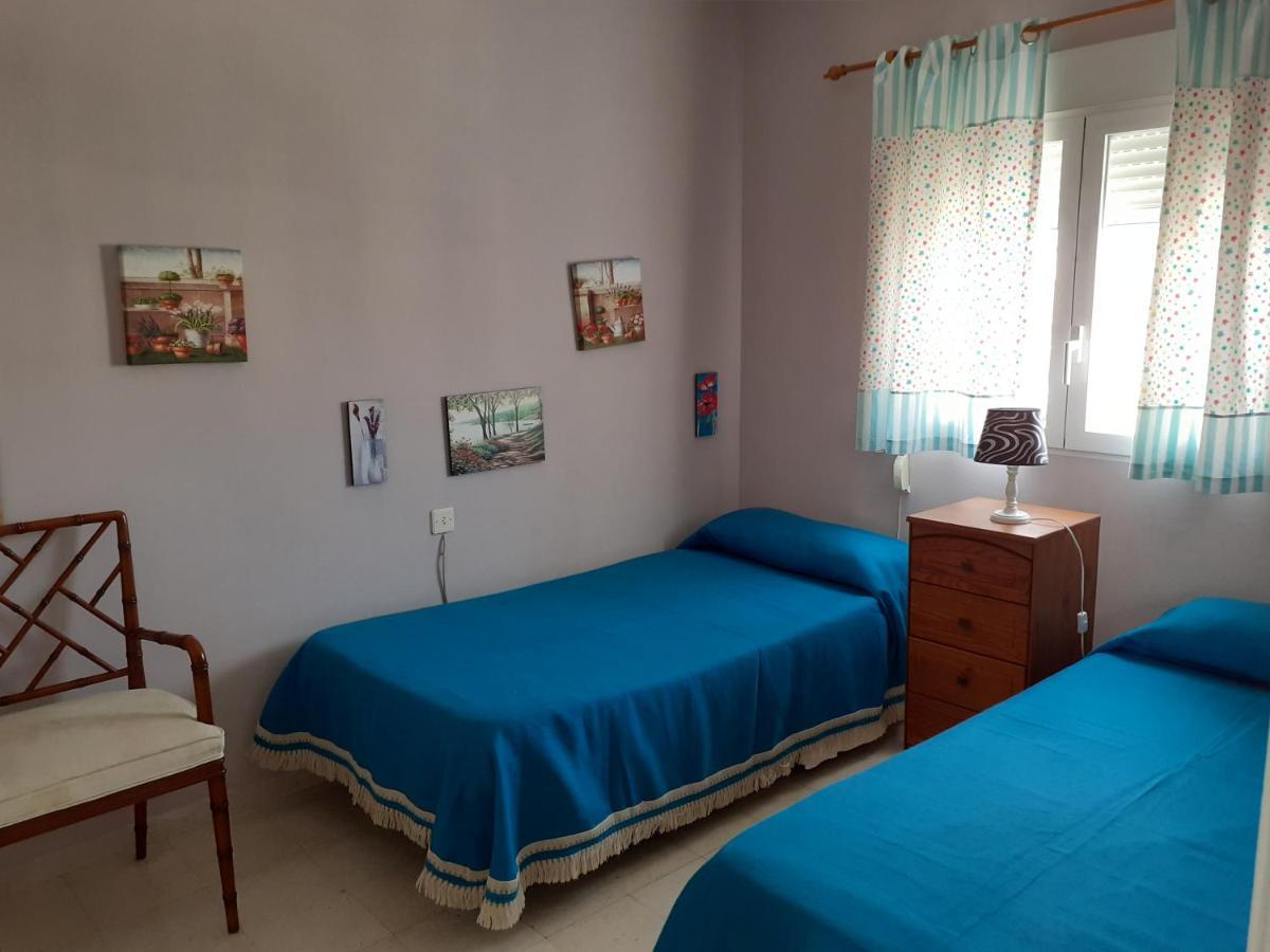 دينايا Hostal Oasis المظهر الخارجي الصورة