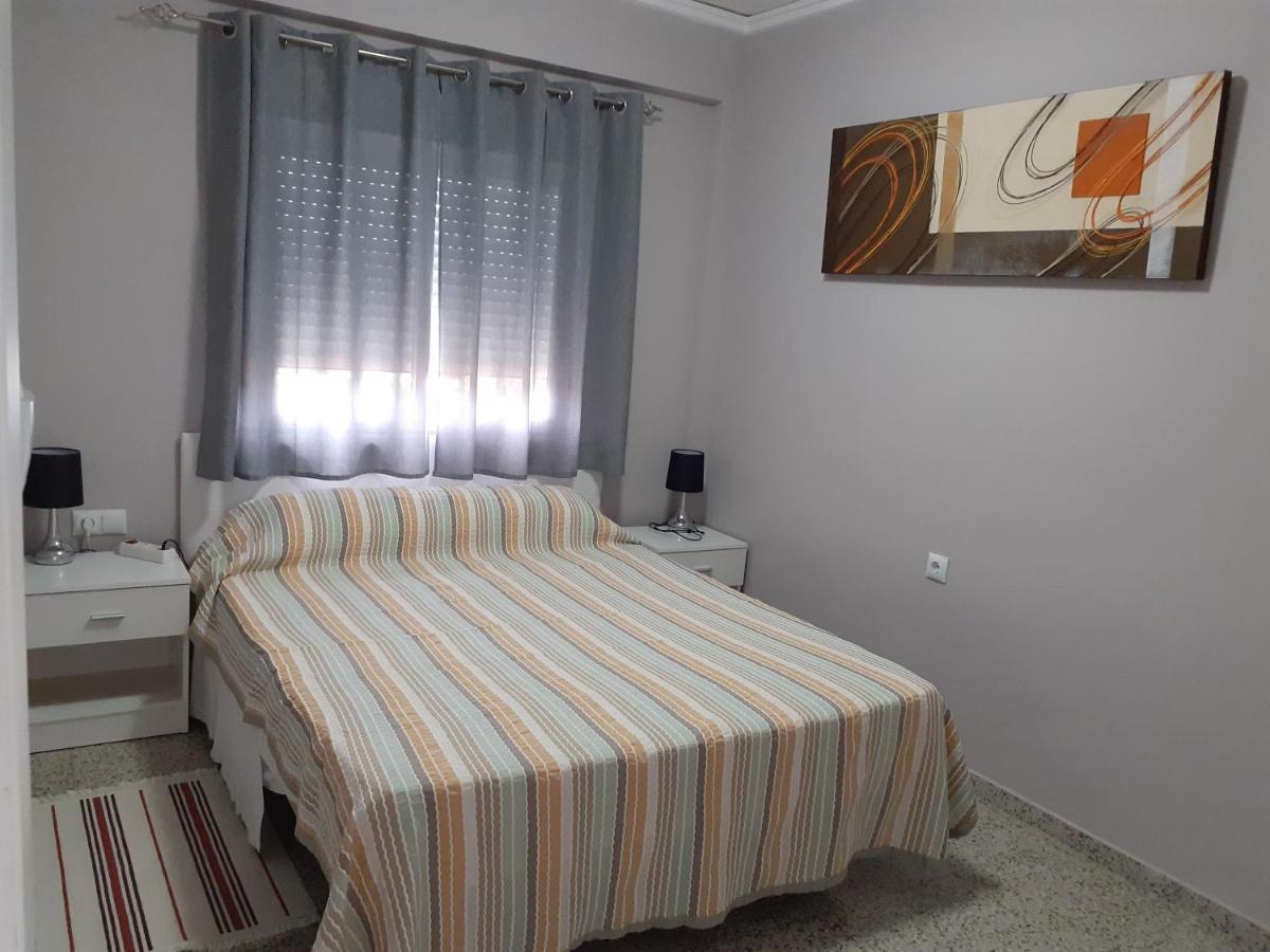 دينايا Hostal Oasis المظهر الخارجي الصورة