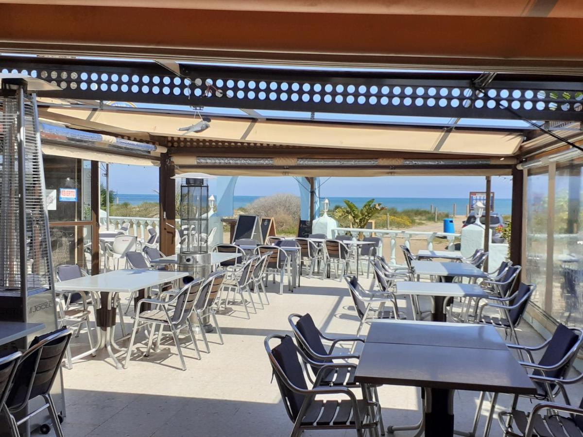 دينايا Hostal Oasis المظهر الخارجي الصورة