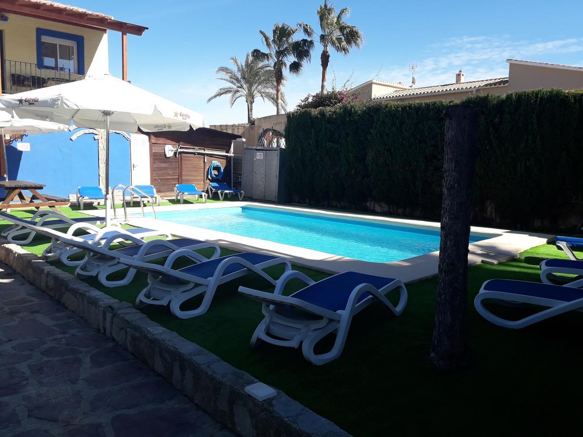 دينايا Hostal Oasis المظهر الخارجي الصورة